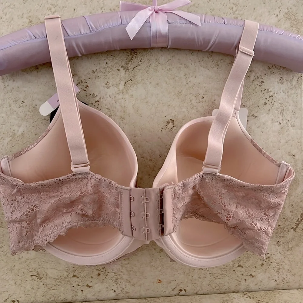 Maidenform Beautifully Smooth T Shirt Bra size 34D NWT